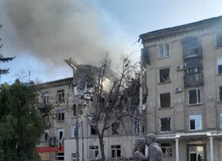 По меньшей мере пятеро погибших и 13 раненых. Россияне утром обстреляли Краматорск и Дружковку, — ФОТО