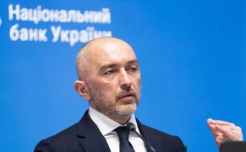 Скандал с задержанием инкассаторов: руководство НБУ срочно отправляется в Будапешт