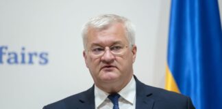 Украина требует от Венгрии немедленно вернуть похищенные средства Ощадбанка