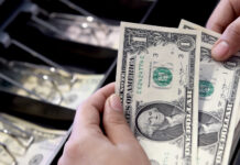 Бизнес спрогнозировал динамику курса: через год ждут доллар по 45 грн и евро по 54 грн