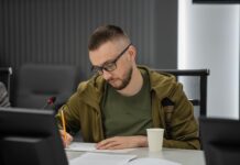 Стерненко раскритиковал механизированный штурм «Скалы» возле Покровска. Военные ответили