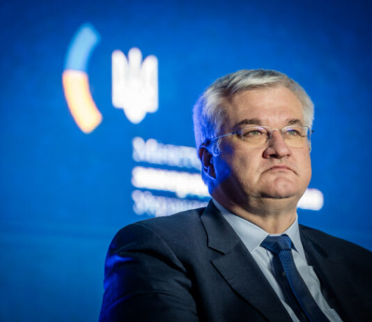 Украина вызвала посла Израиля из-за прибытия корабля с краденым зерном в Хайфу. Там ответили