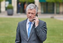 «Поздно, Вася, пить боржоми». Мельник посчитал Небензе, сколько лет РФ будет «брать» Украину