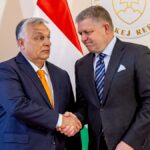 Фицо и Орбан снова требуют от ЕС снять санкции с российского топлива