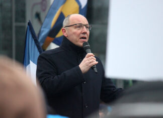 Семья Парубия судится на 15 млн грн за моральный ущерб – эквивалент сумме за гибель на фронте