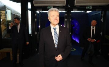 Порошенко показал декларацию за 2025 год: сменил прописку, подарил жене миллиард