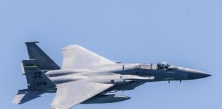 CBS News: США уничтожили два собственных самолета, спасая пилота F-15