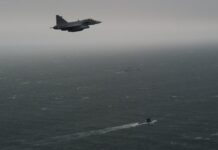 Шведские истребители перехватили российскую подводную лодку у своих берегов