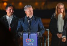 Мадьяр в победной речи призвал Орбана уйти в отставку и назвал первые зарубежные визиты