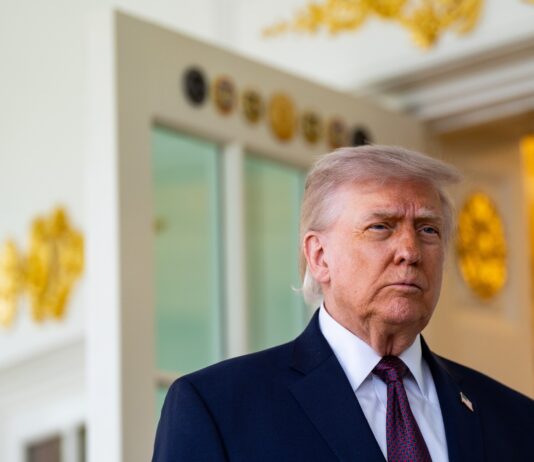 Трамп: Израиль и Ливан договорились о перемирии на 10 дней