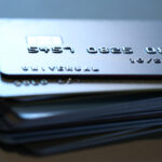 НБУ: В 2025 году мошеннических операций с картами стало меньше, но сумма убытков выросла