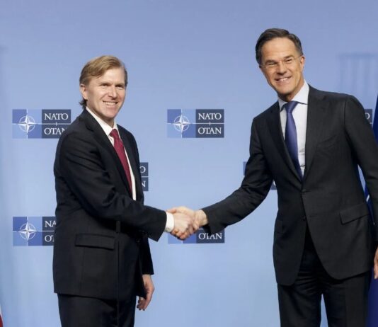 США призывают Европу взять на себя основную роль в поддержке Украины