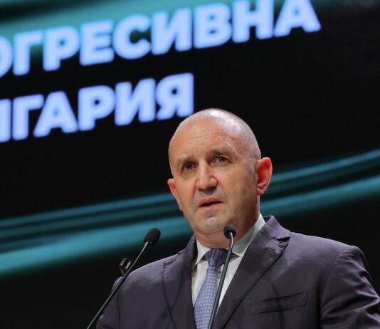 Парламентские выборы в Болгарии: экзит-полы показывают победу антиукраинской партии