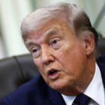 «Лететь 18 часов, чтобы говорить ни о чем». Трамп отменил поездку своих переговорщиков в Пакистан