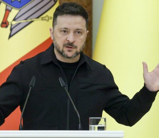 Зеленский о вступлении в ЕС: Переговорные кластеры могут открыться в июне