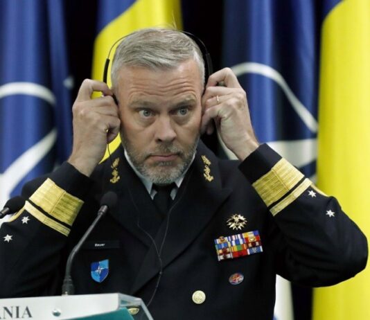 «Это идиотизм на пятый год войны». Бывший топ-чиновник НАТО назвал проблему на западе по ОПК