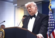 Трамп заявил, что у Ирана есть около трех дней до того, как его нефтяная индустрия взорвется