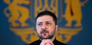 Нет глубокого понимания. Зеленский ответил на слова Вэнса о «торгах за территории»