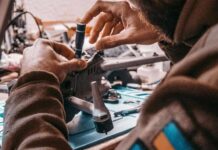 1499 г. день полномасштабной войны. В Уфе горит очередной российский НПЗ. Враг ударил по Харькову и Чугуеву, а NASA запустило миссию на Луну