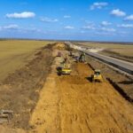 Трассу через оккупированный Мариуполь строят как «коридор в Крым»