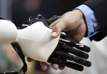 В Китае роботы-гуманоиды впервые обогнали людей в полумарафоне