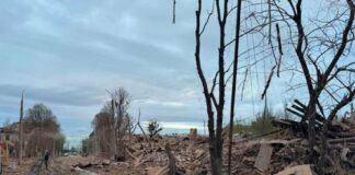 Россияне сбросили авиабомбу на Славянск, — ВИДЕО