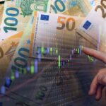 Евро приблизилось к 51, доллар опустился: курс на 13 апреля и облагается ли налогом крипта