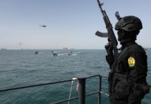 Ормузский пролив снова закрывают: Иран сделал резкое заявление