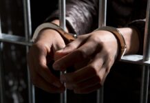 На Львовщине три человека ворвались в ТЦК и напали на военных