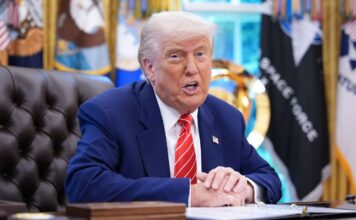 Трамп назвал Ирану точное время для открытия Ормузкого пролива