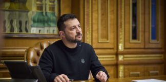 Зеленский инициировал продление мобилизации и военного положения