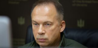Россия наращивает группировку беспилотников по украинской модели – Сырский