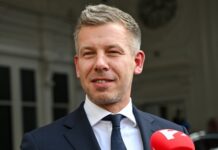 «Слово «вимоги» відкидаю». Сибіга відповів на слова Мадяра про Закарпаття