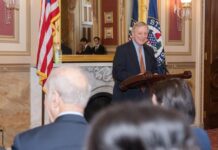 Сенатори США від обох партій вимагають розблокувати $600 млн допомоги Україні та Балтії