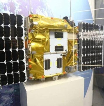 Росія розгортає свій аналог Starlink, ознак військового використання немає – Флеш
