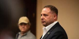 Ермаку продолжают избирать меру пресечения: что происходит в суде