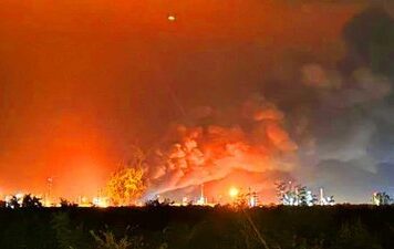 В Мариуполе и вблизи города раздались взрывы: сообщают об ударе по базе россиян и десятках погибших, — ВИДЕО