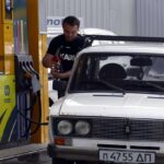 Бензин по талонам? На оккупированной территории Украины ограничили продажу горючего