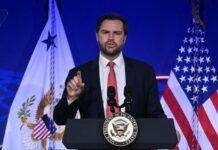 Вэнс ответил на предложение Ирана передать России обогащенный уран