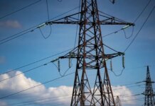 В результате ударов РФ частично обесточены в шести областях Украины