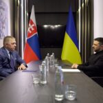 «Заинтересованы в налаживании отношений»: Зеленский и Фицо анонсировали встречу