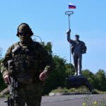 Оккупанты в «ДНР» выпустили праздничное печенье в честь «освобождения» Мариуполя