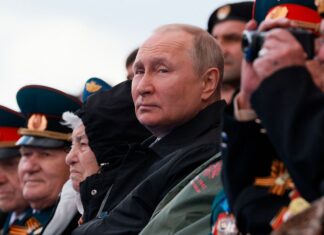 Каспаров о возможности свержения Путина: плохая война приводит к переменам