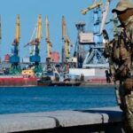оккупанты нашли новую причину не запускать морской маршрут: что не так с Мариупольским портом
