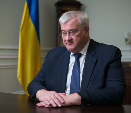 Украина держит позиции, у нас есть карты, — Сибига