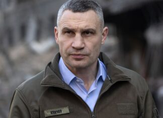 Кличко прокомментировал атаку на Киев и пообещал помощь пострадавшим