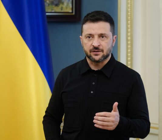 Зеленский: РФ без компонентов Европы, Японии и США не сделала бы ракеты для атаки на Киев
