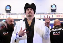 Усик відмовився від усіх чемпіонських поясів. Але анонсував «last dance»