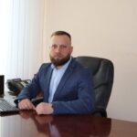 Bihus.Info: Дружина т.в.о. глави БЕБ Києва, маючи стоматкабінет, офіційно заробила 63 000 грн