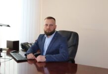 Bihus.Info: Дружина т.в.о. глави БЕБ Києва, маючи стоматкабінет, офіційно заробила 63 000 грн